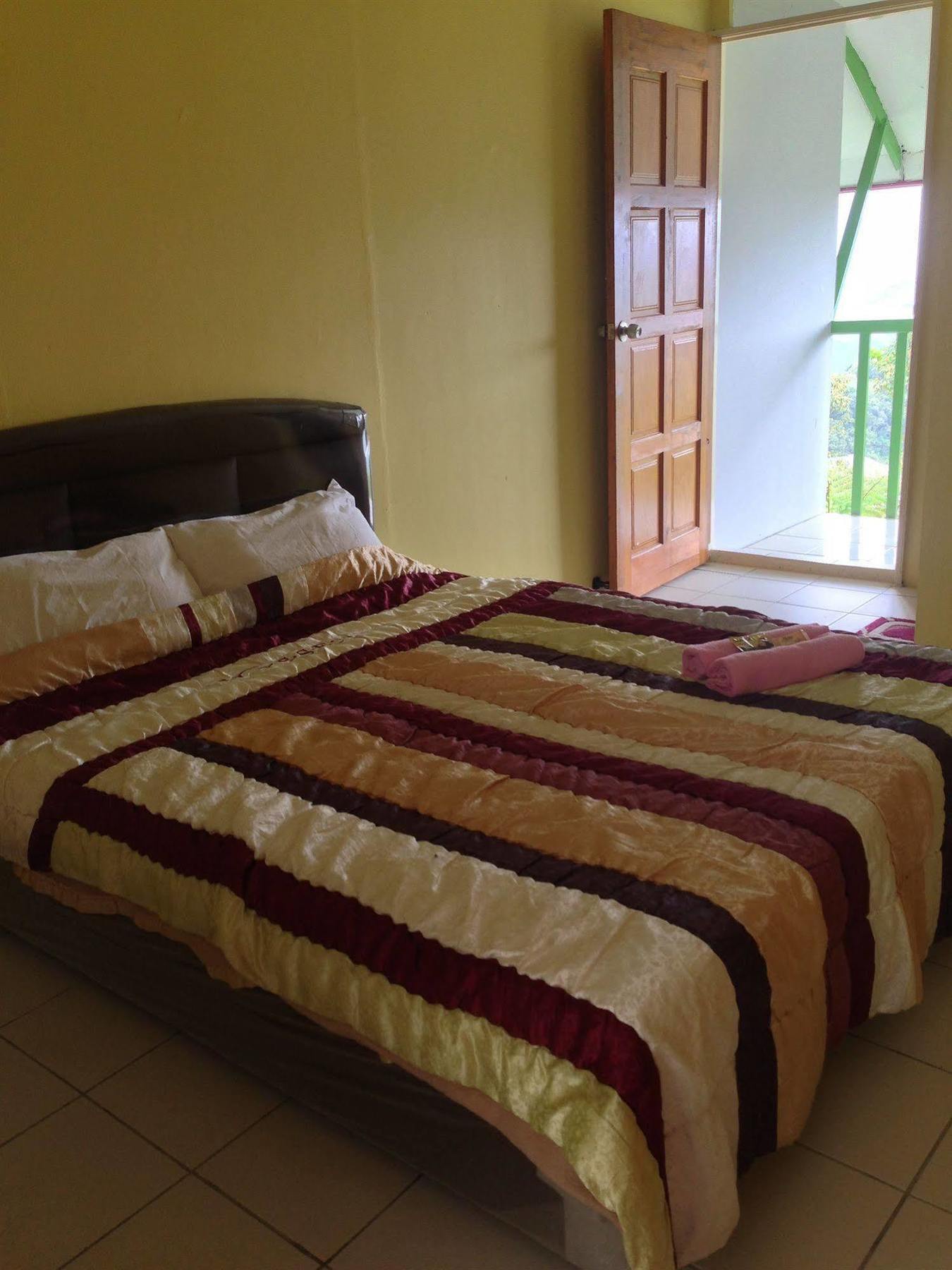 D'Villa Rina Ria Lodge, Kinabalu Park, Kundasang Bundu Tuhan Eksteriør billede